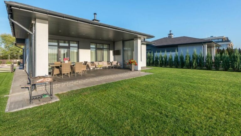 Kunstrasen Ratgeber – Moderner Kunstrasen für Haus und Garten Kunstrasen Ratgeber – Moderner Kunstrasen für Haus und Garten