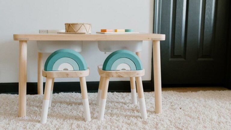 Montessori Kindermöbel